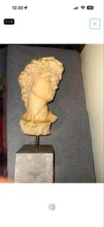 David Buste Sculptuur, Ophalen