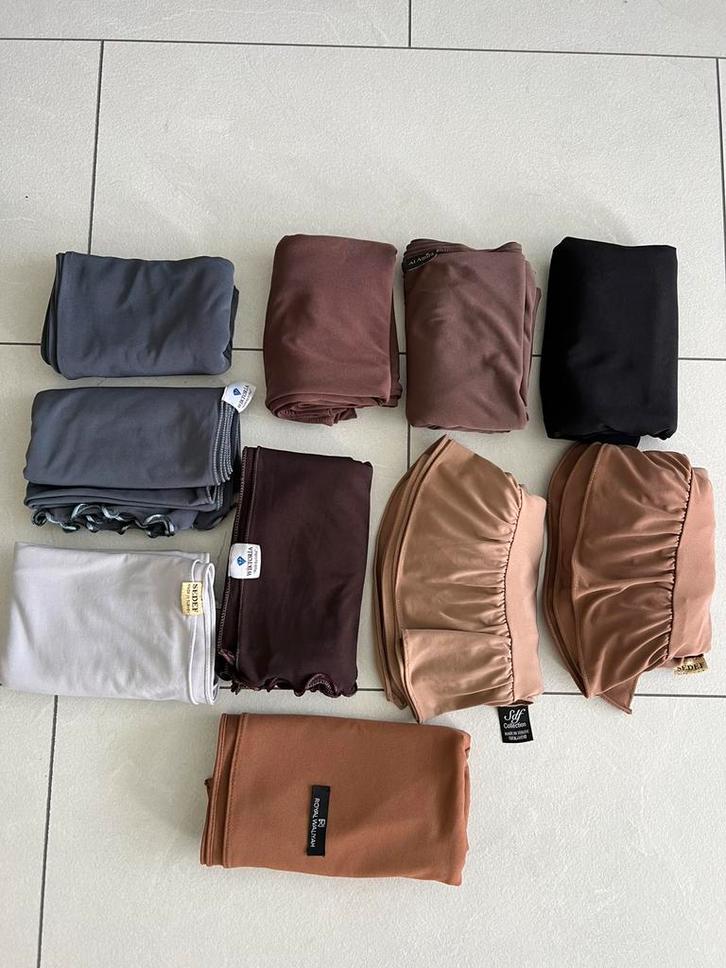 Diverse sjaals, Kleding | Dames, Mutsen, Sjaals en Handschoenen, Zo goed als nieuw, Sjaal, Maat 46/48 (XL) of groter, Ophalen of Verzenden