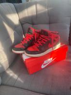 Jordan 1 mid, Kleding | Heren, Schoenen, Ophalen of Verzenden, Gedragen