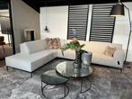 Showroommodel Bloq Hoekbank – Amandel Silver - NP: €7.750, Hoekbank, Ophalen of Verzenden, Zo goed als nieuw, Vierpersoons of meer
