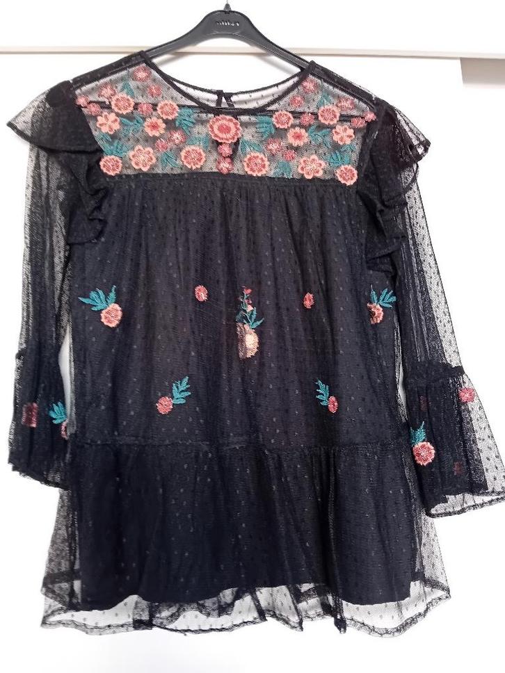 Feestelijke top van zwarte mesh met bloemen XS S 34 36, Kleding | Dames, Blouses en Tunieken, Zo goed als nieuw, Maat 36 (S), Zwart