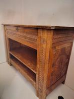 Sierlijke lage kast, dressoir, Ophalen, 25 tot 50 cm