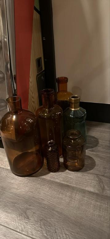 Diverse vazen - Stijlvolle decoratie beschikbaar voor biedingen