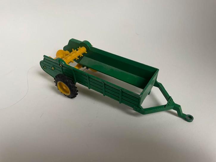 model mestverspreider manure spreader 9540, Britains 1/32, Hobby en Vrije tijd, Modelauto's | 1:32, Gebruikt, Tractor of Landbouw