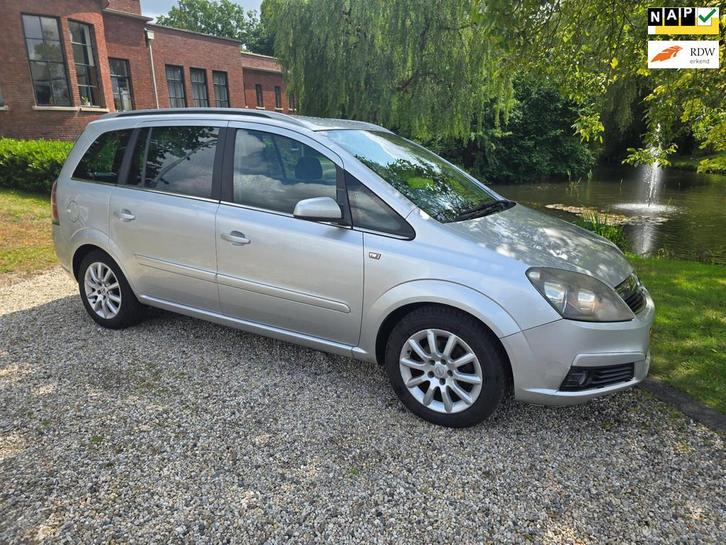 Opel Zafira 1.6 Executive 7-persoons AIRCO/cruise, Auto's, Opel, Bedrijf, Te koop, Zafira, ABS, Airbags, Airconditioning, Boordcomputer