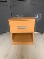 Houten nachtkastje met lade, Huis en Inrichting, Minder dan 45 cm, Zo goed als nieuw, Hout, 55 tot 70 cm