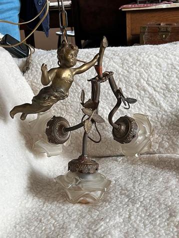 Antieke Franse bronzen putti cherub kroonluchter  beschikbaar voor biedingen