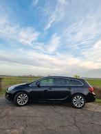 Opel Astra J Sports Tourer 1.6 180pk Automaat 2011 Zwart, Auto's, Opel, 730 kg, 74 €/maand, 4 cilinders, 179 pk