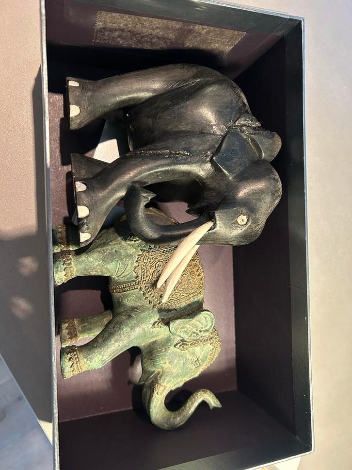 Twee olifanten: ebbenhout & koper, Antiek en Kunst, Kunst | Beelden en Houtsnijwerken, Ophalen of Verzenden