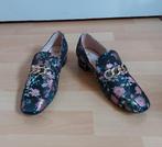 Zwart gebloemde loafers maat 40 van H&M., Kleding | Dames, Schoenen, Ophalen of Verzenden, Nieuw, Zwart, Instappers