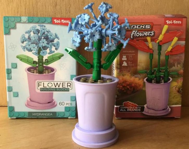 Mini blocks bloemen (2x) - ZGAN, Kinderen en Baby's, Speelgoed | Bouwstenen, Zo goed als nieuw, Overige merken, Ophalen of Verzenden