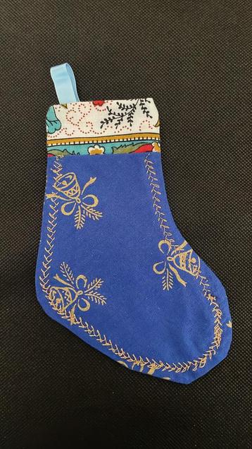 Handgemaakte Kerstsokken voor de Schouw beschikbaar voor biedingen