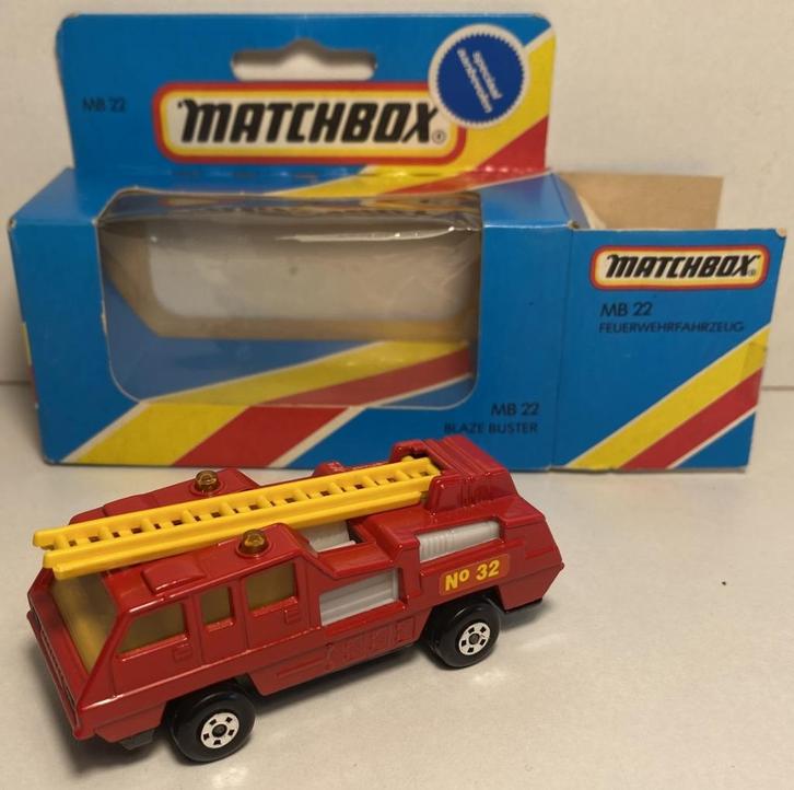 Matchbox 22F-17 Blaze Buster No 32, Hobby en Vrije tijd, Modelauto's | Overige schalen, Zo goed als nieuw, Bus of Vrachtwagen
