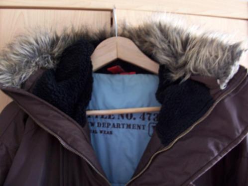 Bruine winterjas met capuchon, maat L., Kleding | Heren, Jassen | Winter, Gedragen, Maat 52/54 (L), Bruin, Ophalen of Verzenden