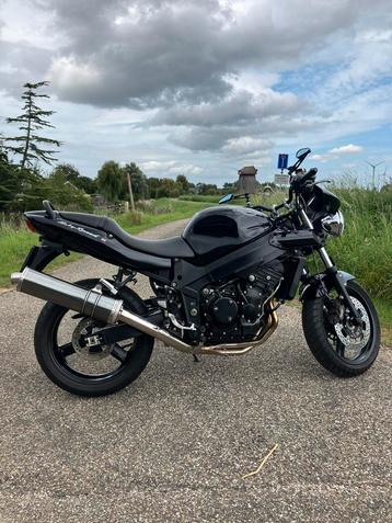 Te koop Triumph Speed Four 600cc beschikbaar voor biedingen
