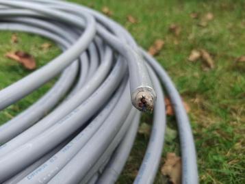 2x tussen de 14 en 15 meter kabel en nog 1x ong. 40 meter beschikbaar voor biedingen