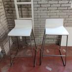 Twee witte barkrukken Ikea, 2 krukken, Ophalen, Gebruikt