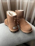 Nieuwe UGG Classic Ultra Mini Laarzen maat 39, Ophalen of Verzenden, Nieuw, Bruin, Lage of Enkellaarzen