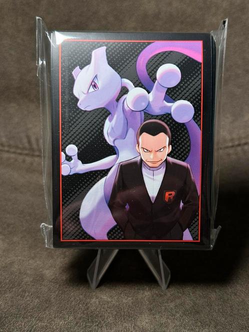 Destined Rivals: Team Rocket's Mewtwo Sleeves Pokémon, Hobby en Vrije tijd, Verzamelkaartspellen | Pokémon, Nieuw, Losse kaart