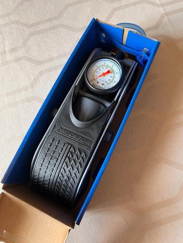 Michelin Voetpomp met Manometer - 7 bar (nooit gebruikt) beschikbaar voor biedingen