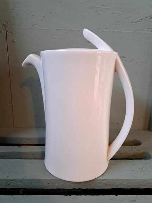 Koffiepot Vlaamse ontwerper BergHOFF Pieter Stockmans, Antiek en Kunst, Antiek | Servies los, Ophalen of Verzenden