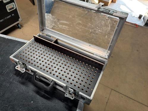 Flightcase t.b.v. Truss pennen / Pennenkoffer, Muziek en Instrumenten, Behuizingen en Koffers, Gebruikt, Overige instrumenten