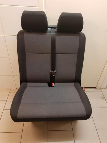 VW TRANSPORTER T5 T6 BIJRIJDERSBANK 2 ZITSBANK BANK AUSTIN  beschikbaar voor biedingen