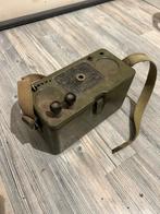 Veldtelefoon Belgisch ww2 (beutenwaffen), Verzamelen, Militaria | Tweede Wereldoorlog, Ophalen of Verzenden, Landmacht, Overige gebieden