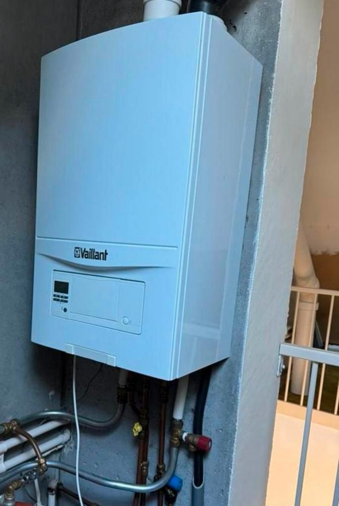 Vaillant HR CV-ketel VHR NL CW 4/5-3 R2 – Bouwjaar 2021, Doe-het-zelf en Verbouw, Verwarming en Radiatoren, Zo goed als nieuw