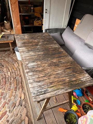 Tuintafel Ikea Gratis beschikbaar voor biedingen