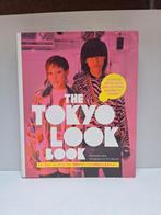 The Tokyo Look Book - Modefotografie fashion boek, Verzenden, Zo goed als nieuw, Mode algemeen, Philomena Keet