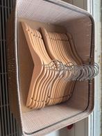 HÄNGA Kinderkledinghangers - 19 stuks, Kleding | Dames, Kledinghangers, Ophalen of Verzenden, Zo goed als nieuw, Hout, Kinderen