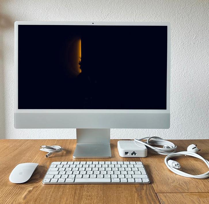 iMac 24 inch silver, M3 16gb, Computers en Software, Apple Desktops, Zo goed als nieuw, iMac, SSD, 3 tot 4 Ghz, 16 GB, Ophalen