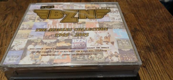 BZN The Single Collection 1965-2005 (3CD), Cd's en Dvd's, Cd's | Pop, Zo goed als nieuw, 1960 tot 1980, Ophalen of Verzenden