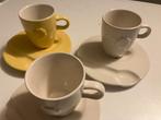 Drie Douwe Egberts kop en schotels, Huis en Inrichting, Keuken | Servies, Ophalen, Zo goed als nieuw, Overige stijlen, Kop(pen) en/of Schotel(s)