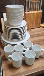 IKEA Servies en messenblok, Huis en Inrichting, Keuken | Servies, Ophalen, Zo goed als nieuw, Overige stijlen
