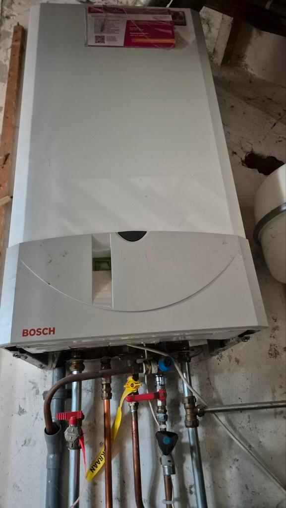 Bosch CV-ketel 30 HRC - Aardgas, CW4, Doe-het-zelf en Verbouw, Geisers en Boilers, Gebruikt, Aardgas, Onbekend, Ophalen