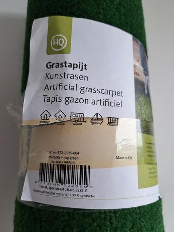 Kunst grastapijt nieuw 200 x 400 cm beschikbaar voor biedingen