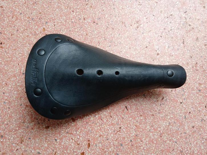 020/SELLE ITALIA LEREN ZADEL/COLNAGO/BROOKS, LEPPE ZADEL, Fietsen en Brommers, Fietsonderdelen, Racefiets, Zadel, Ophalen