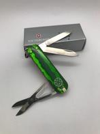 Victorinox Classic SD watermelon 2 diff scales Limited Editi, Caravans en Kamperen, Kampeergereedschap, Verzenden, Nieuw