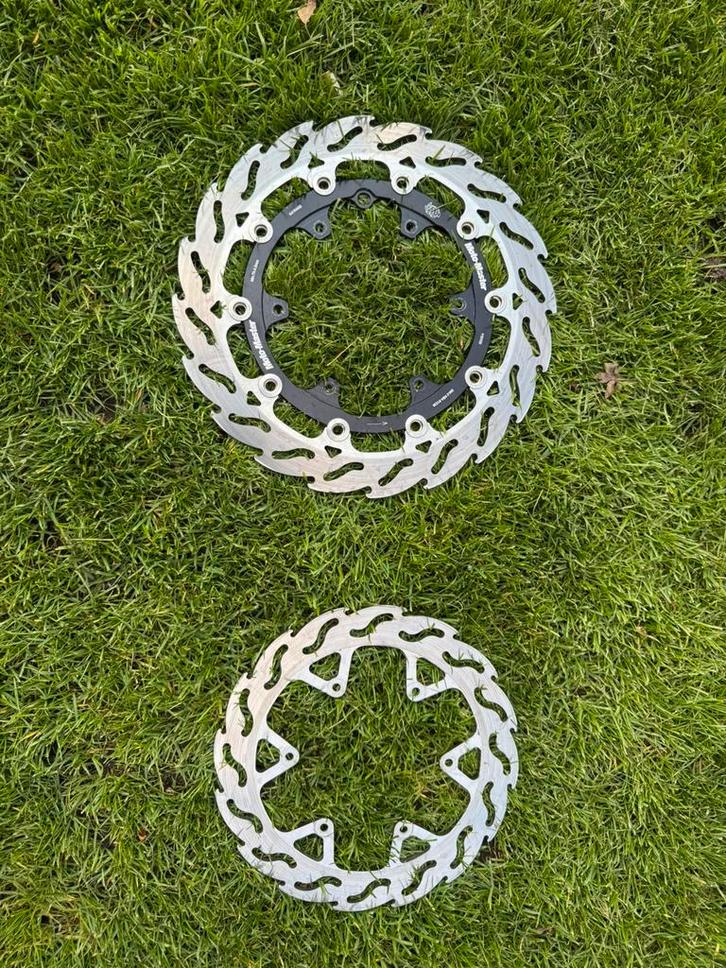 Moto-Master remschijven set 300 + 240 mm te koop voor KTM, Motoren, Tuning en Styling, Ophalen of Verzenden