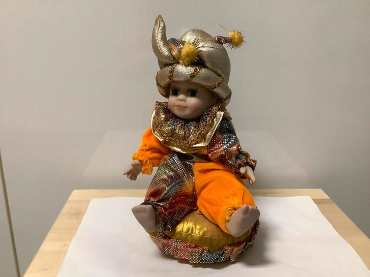 Muziekdoos bewegend pop porselein Orient Venetiaanse stijl, Kinderen en Baby's, Kinderkamer | Inrichting en Decoratie, Zo goed als nieuw