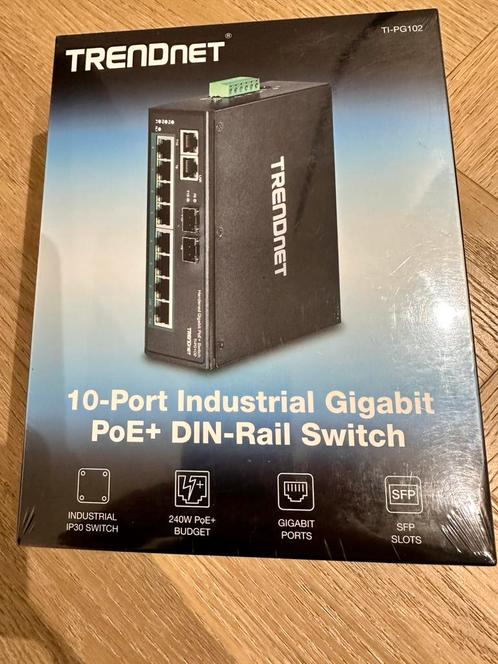 TrendNet TI-PG102 Industrial Ethernet PoE+ Switch, Computers en Software, Netwerk switches, Nieuw, Ophalen of Verzenden