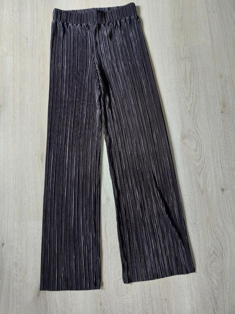 Trendy Flared broek - Maat XS/S, Zwart, Nieuw, Ophalen of Verzenden, Maat 36 (S)