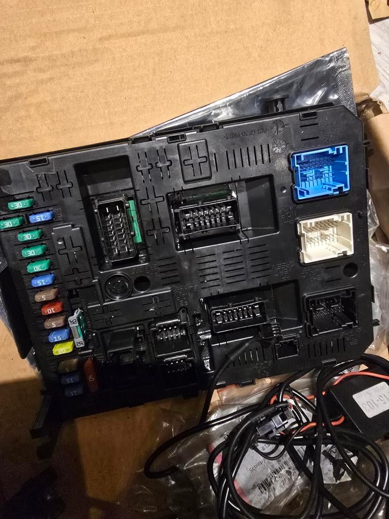 BSI Module  Peugeot Citroën 4545L0 ABS-Sensor, Ophalen of Verzenden, Citroën