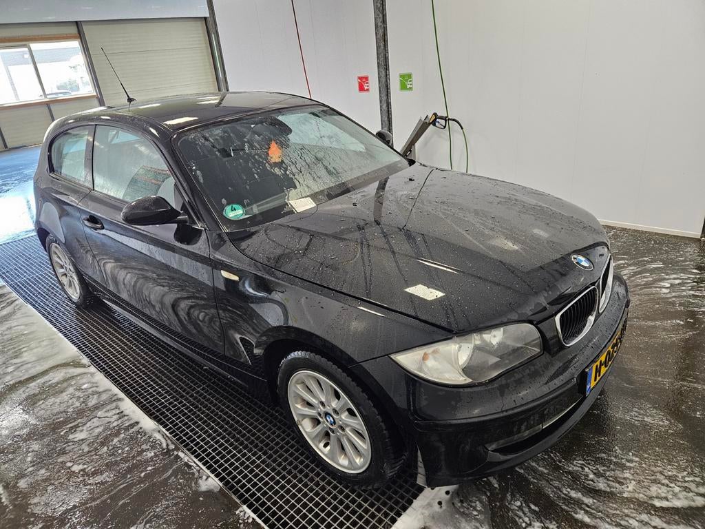 BMW 1-Serie 1.6 I 116 3DR 2007 Zwart, 1-Serie, Achterwielaandrijving, 4 cilinders, 4 stoelen