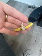 Gouden armbandje met ananas en diamantjes, Ophalen, Geel, Zo goed als nieuw, Met bedels of kralen