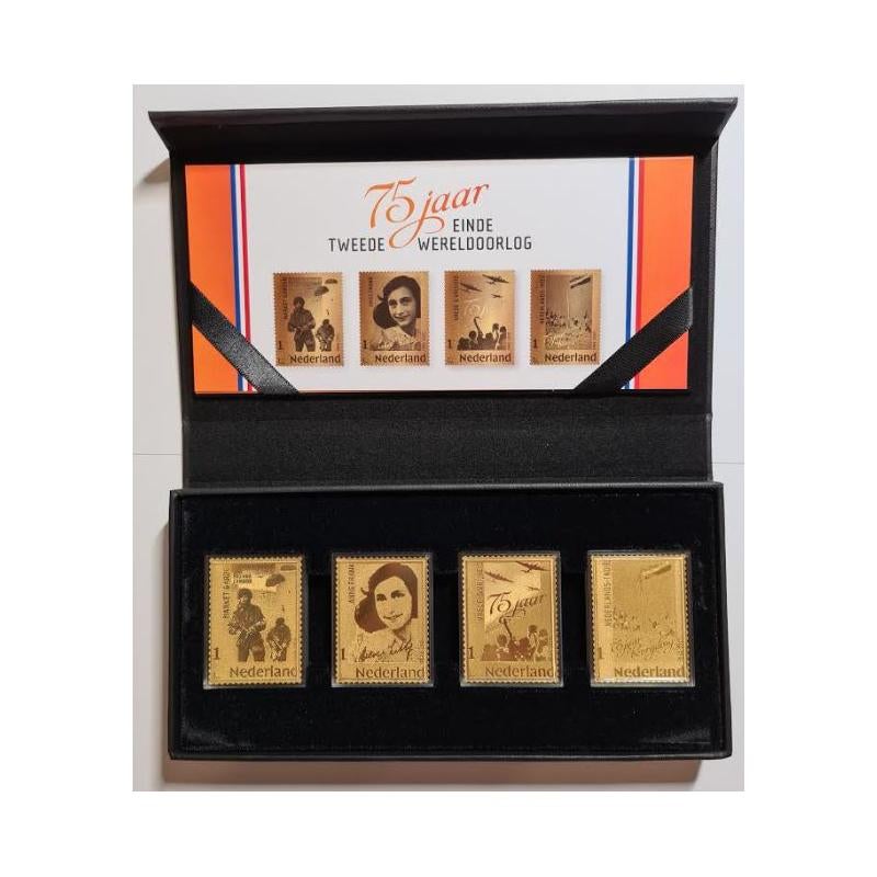 4 gouden postzegels einde 2e wereldoorlog, Ophalen, Postfris, Overige thema's