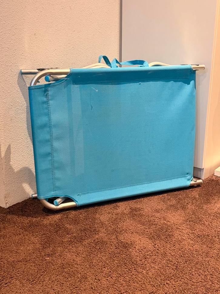 Blauw ligbed voor strand of tuin, Tuin en Terras, Ligbedden, Gebruikt, Kunststof, Ophalen