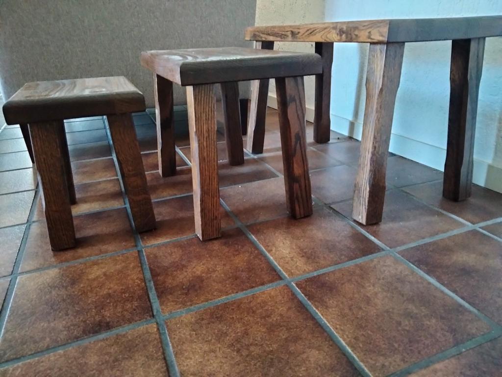 Eiken bijzettafeltjes, Ophalen of Verzenden, Gebruikt, Tafel(s)